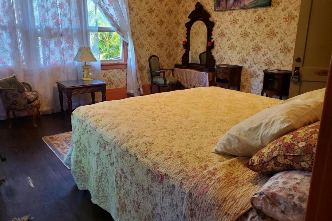 Photo of Others in Manoa