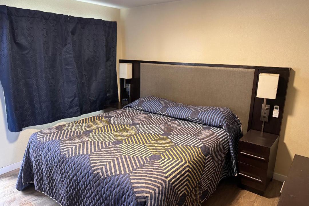 Photo of Bedroom in Tulelake