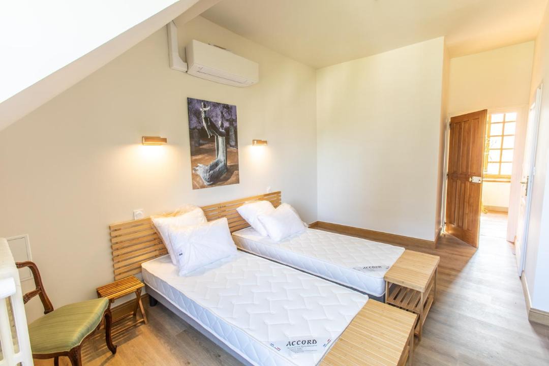 Photo of Others in Cellettes