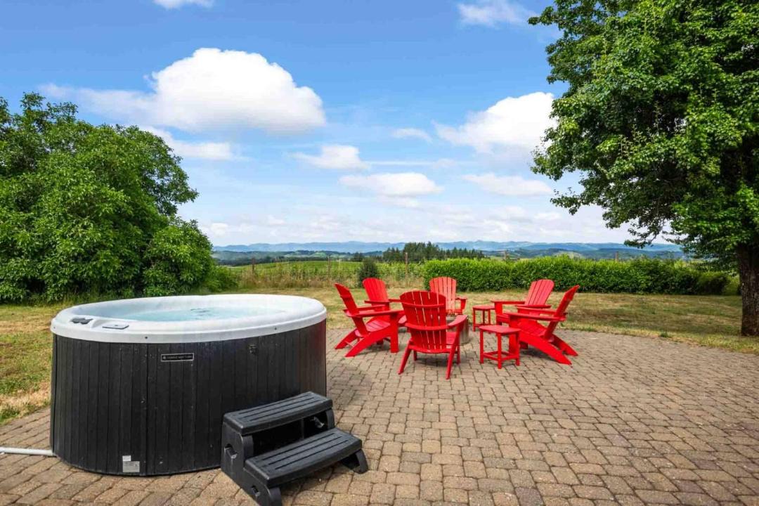 Photo of Others in Newberg