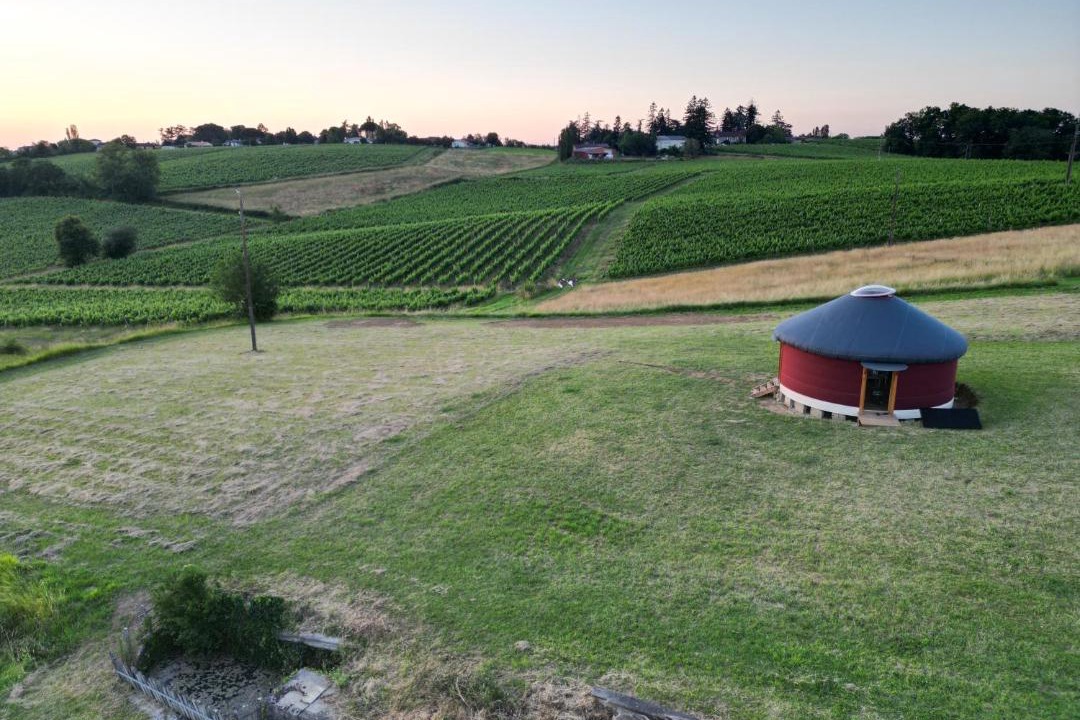 Photo of Others in Mourens