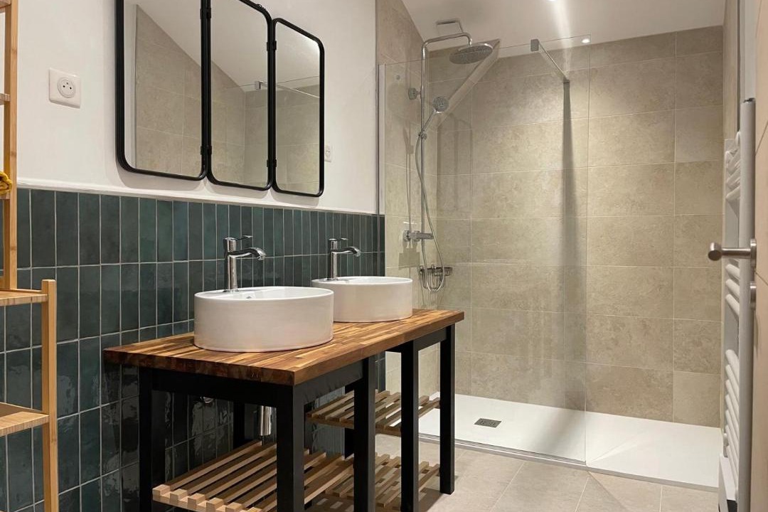 Photo of Others in Monpardiac