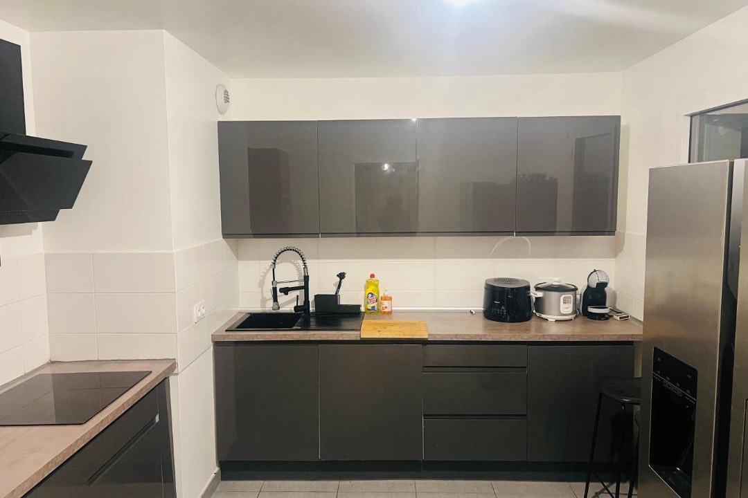 Photo of Others in Pantin