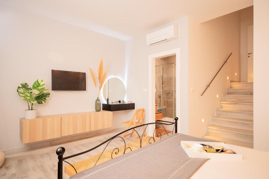 Photo of Others in Krizni rat