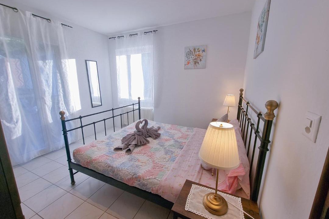Photo of Bedroom in Contone