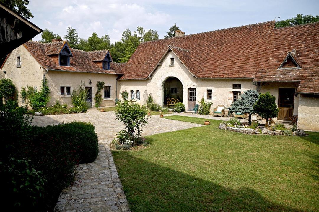 Photo of Others in Monthou-sur-Bievre