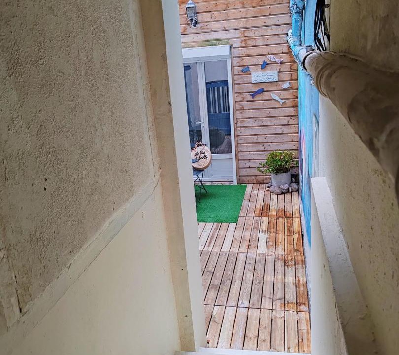 Photo of Patio Balcony in Mers-les-Bains