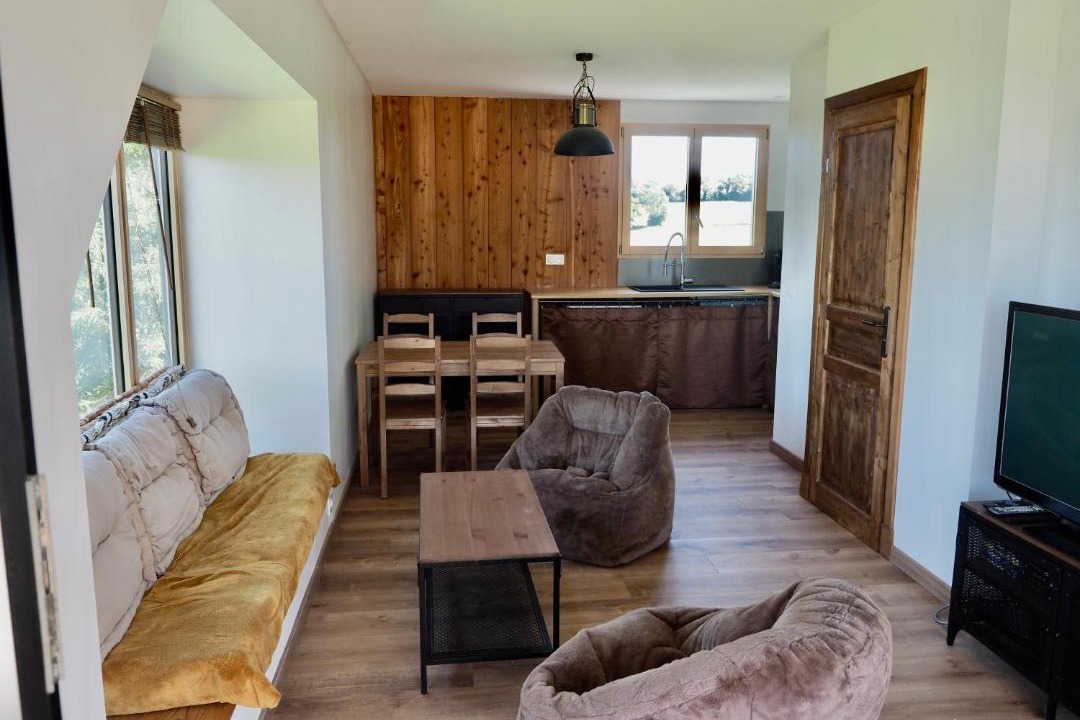 Photo of Others in Gan