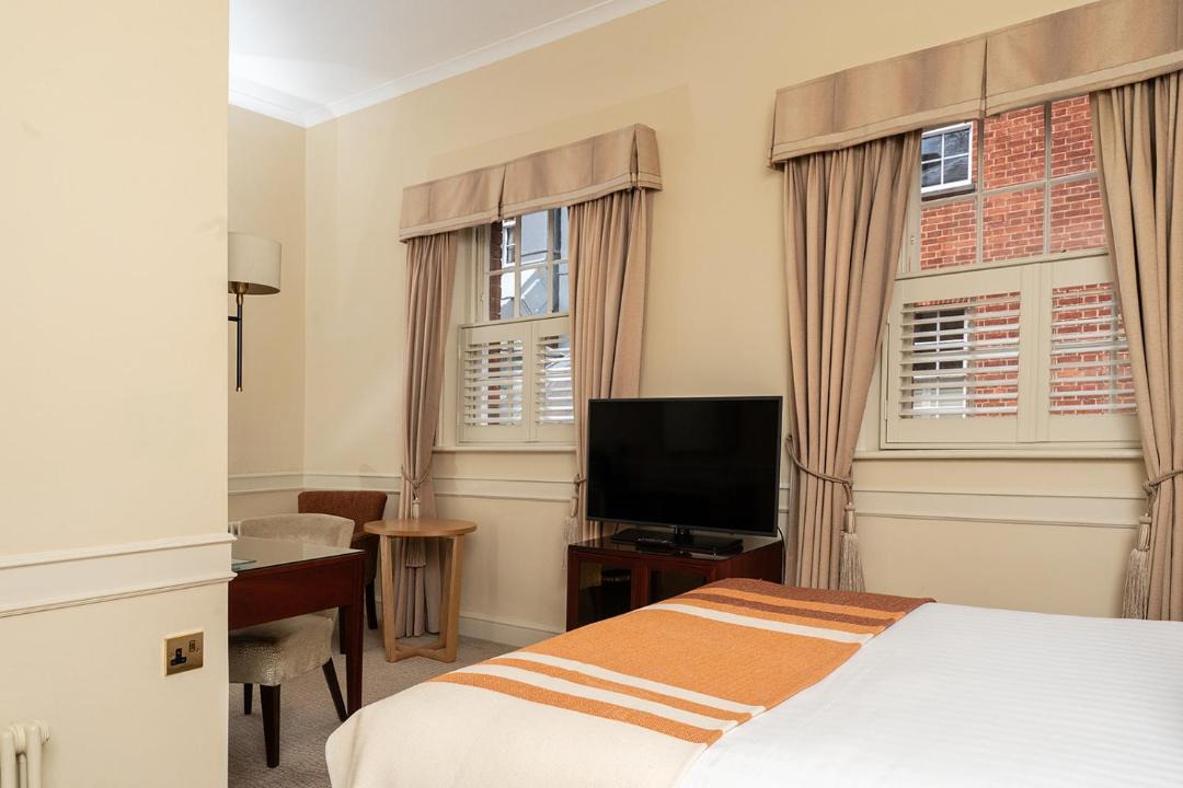 Photo of Others in Ascot