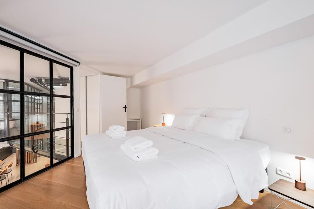 Photo of Others in Necker