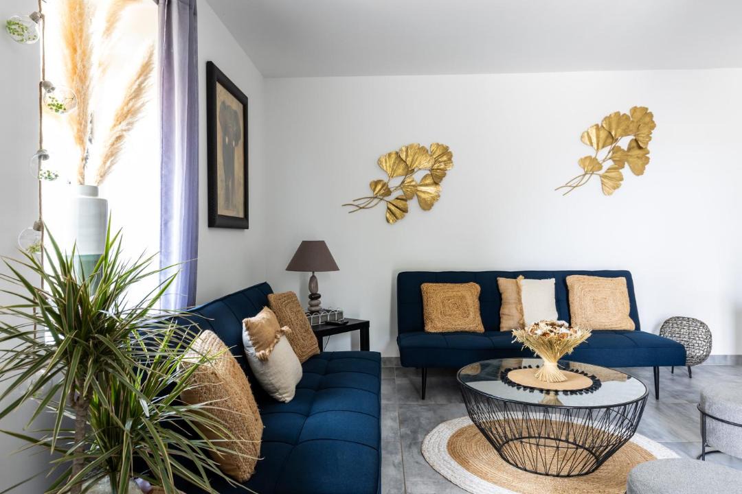 Photo of Others in Ladaux