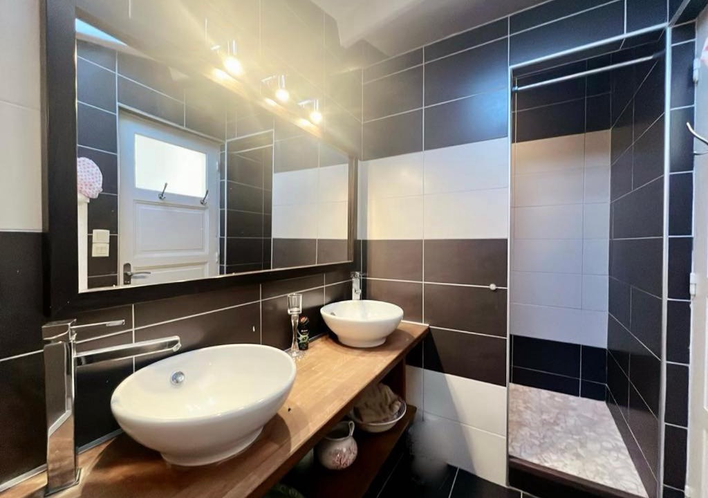 Photo of Bathroom in Aureilhan
