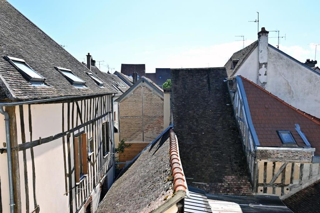 Photo of Buildings in Sens