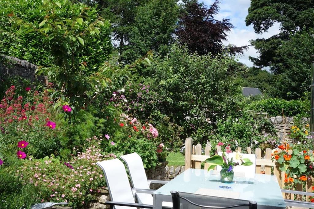 Photo of Others in Tideswell