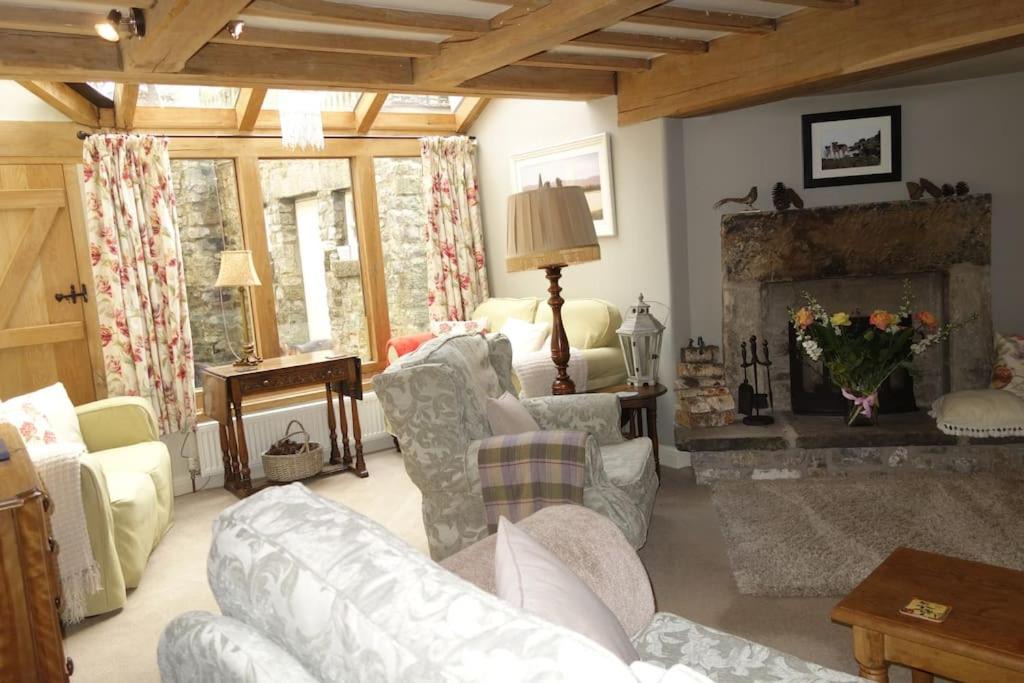 Photo of Others in Tideswell