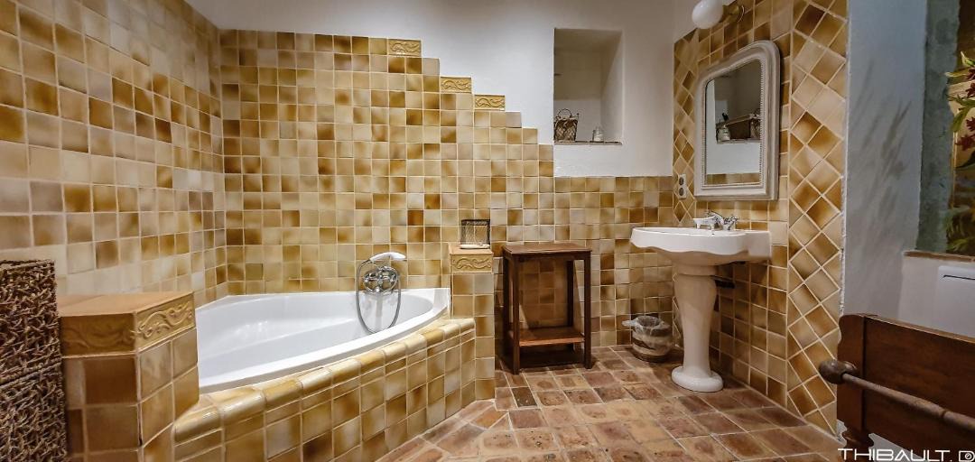 Photo of Bathroom in Aubais