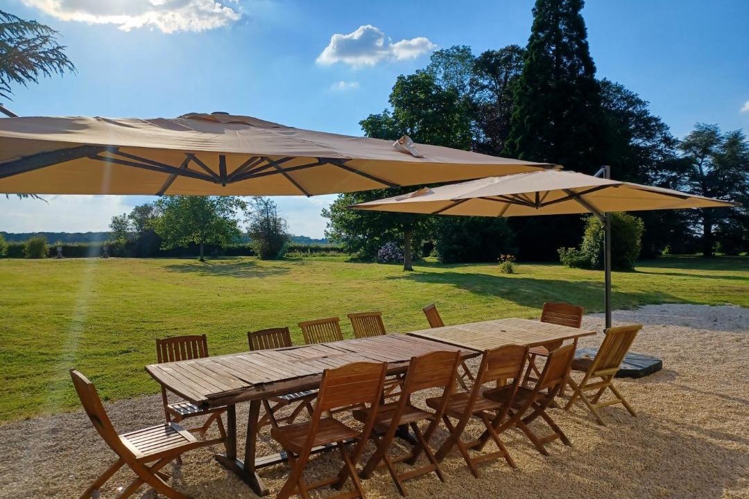 Photo of Others in Le Mesnil-Saint-Denis