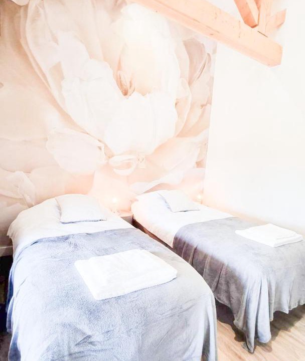 Photo of Others in Chambeon