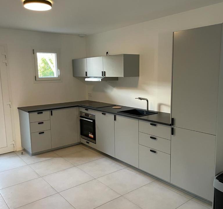 Photo of Kitchen in Saint-Genis-Laval