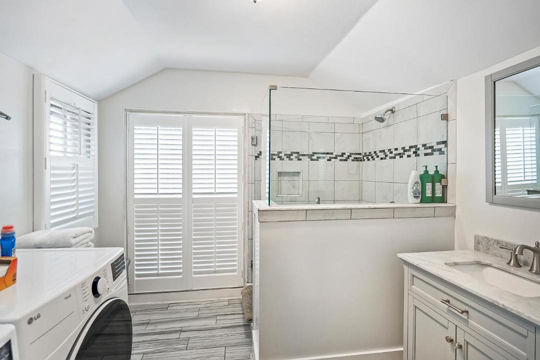 Photo of Bathroom in Downtown Historic District