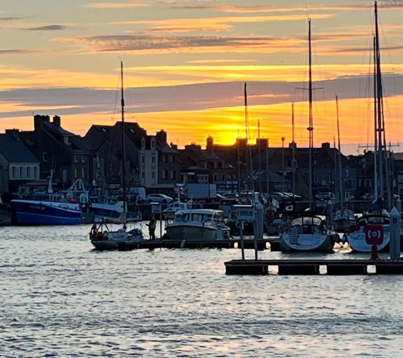 Photo of Others in Reville