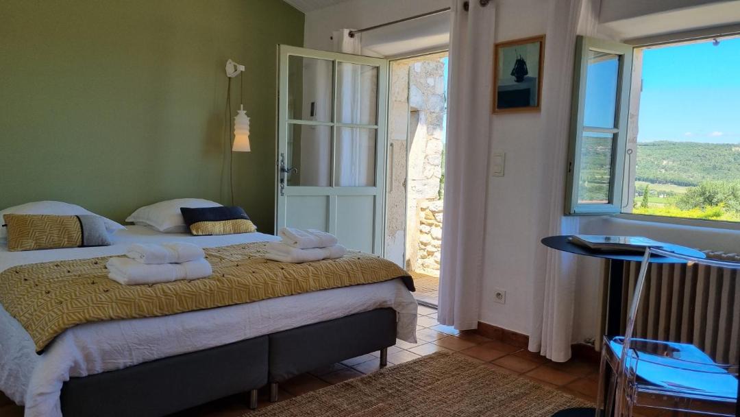 Photo of Others in Valaurie