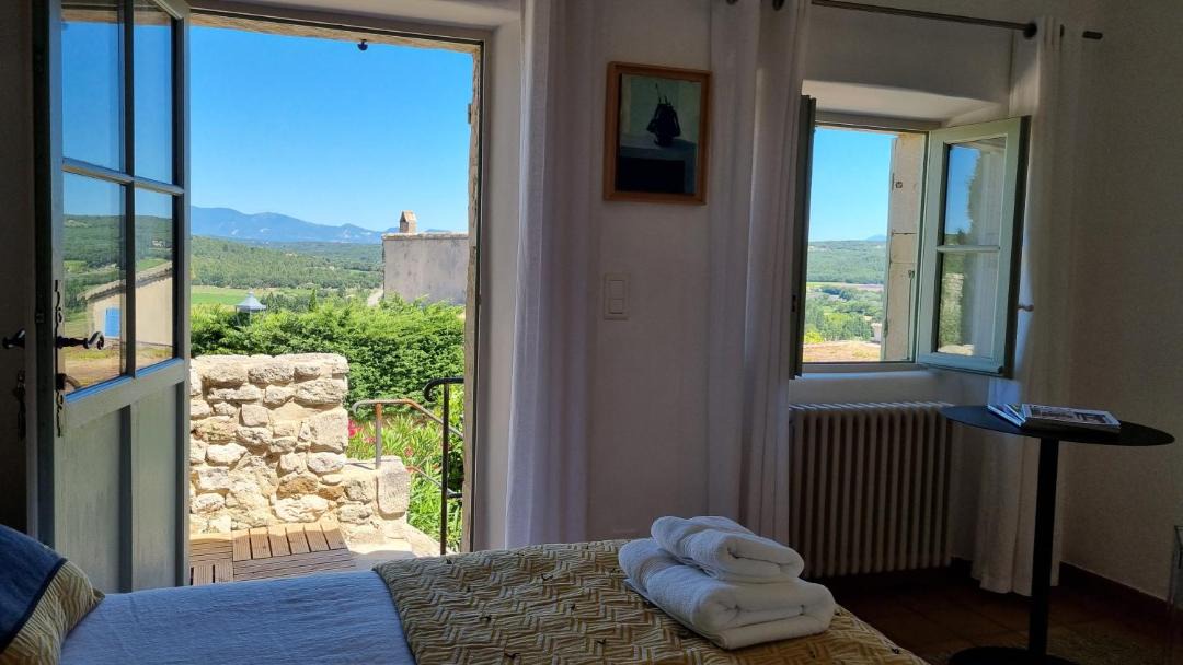 Photo of Others in Valaurie