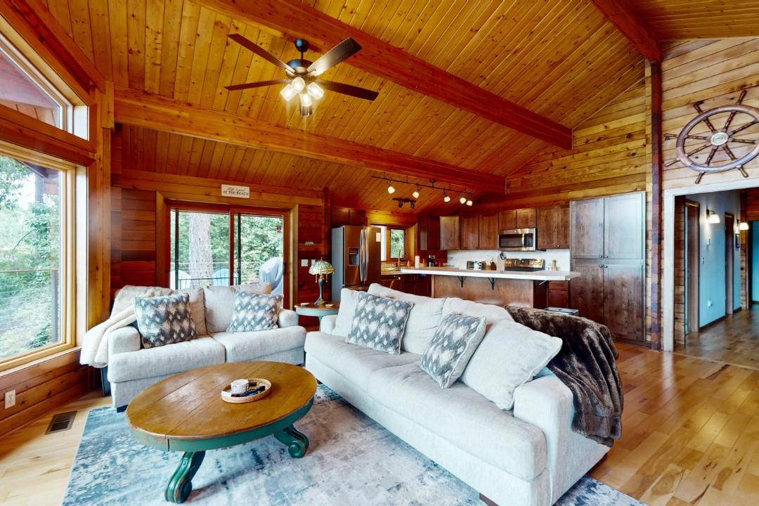 Photo of Others in Agate