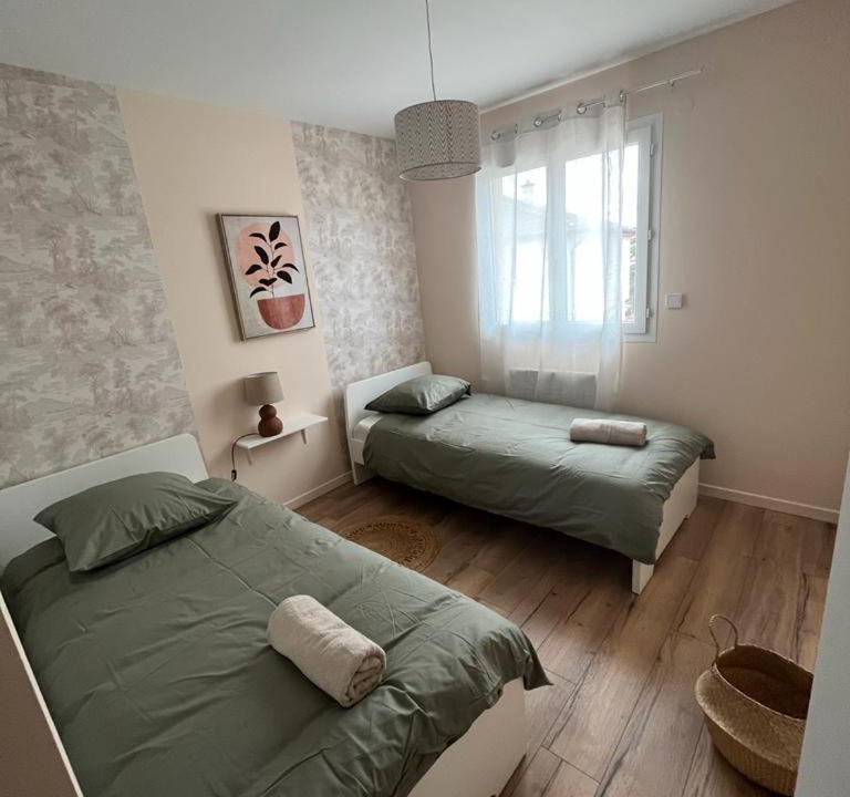Photo of Bedroom in Saint-Genis-Laval