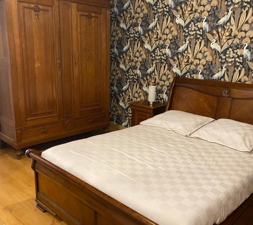 Photo of Others in Sedan