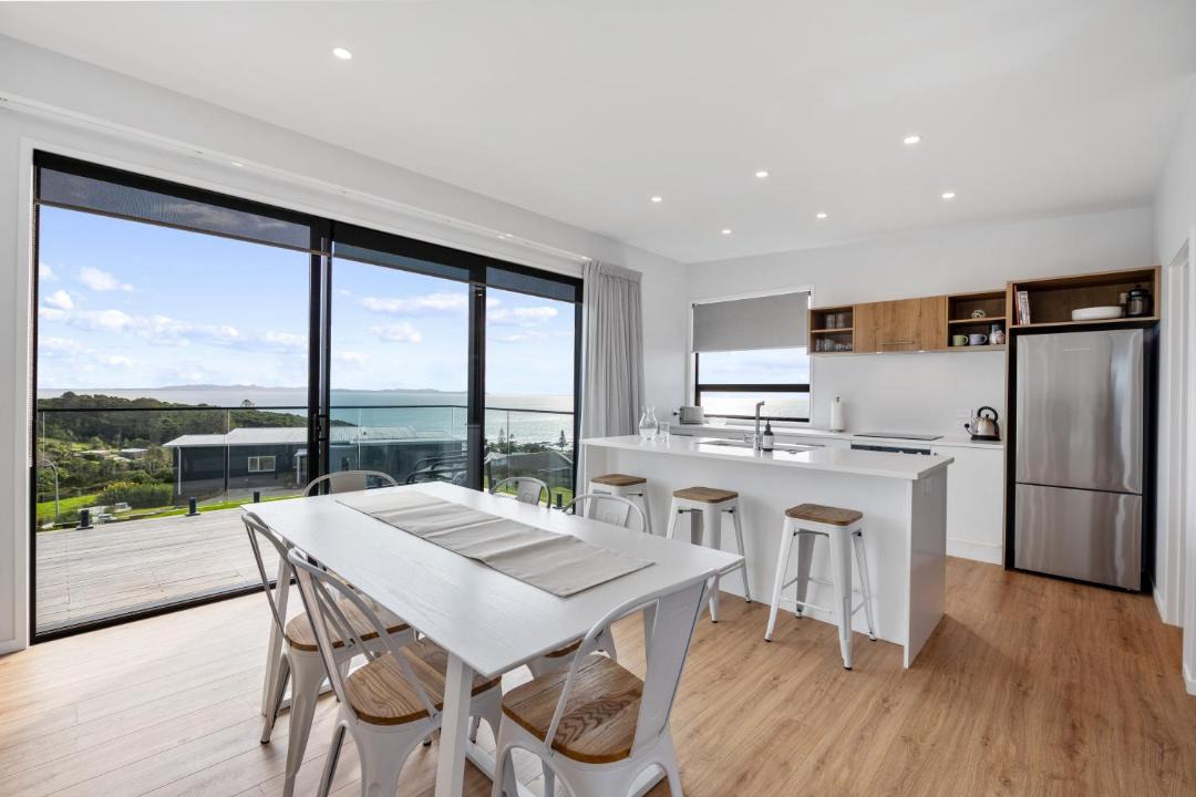 Photo of Others in Cable Bay