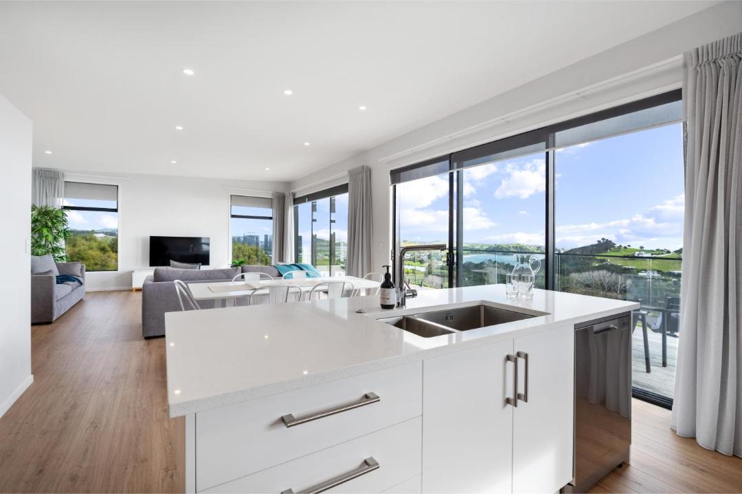 Photo of Others in Cable Bay