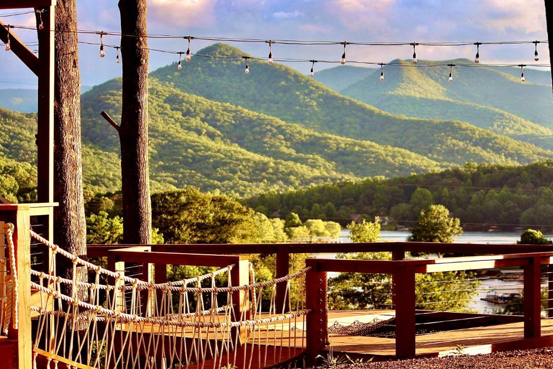 Photo of Others in Hiawassee