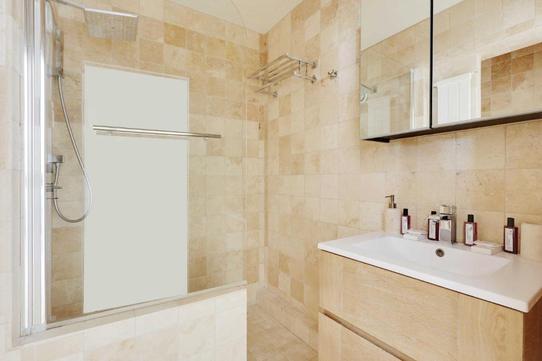 Photo of Bathroom in Arsenal
