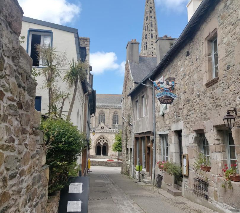 Photo of Others in Treguier