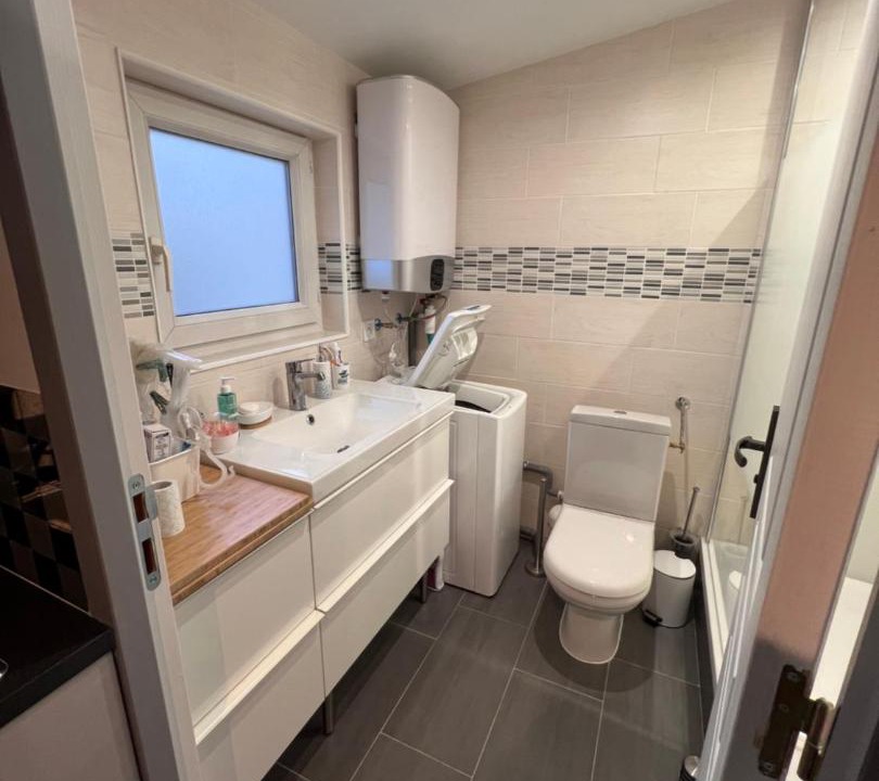 Photo of Bathroom in Maisons-Alfort