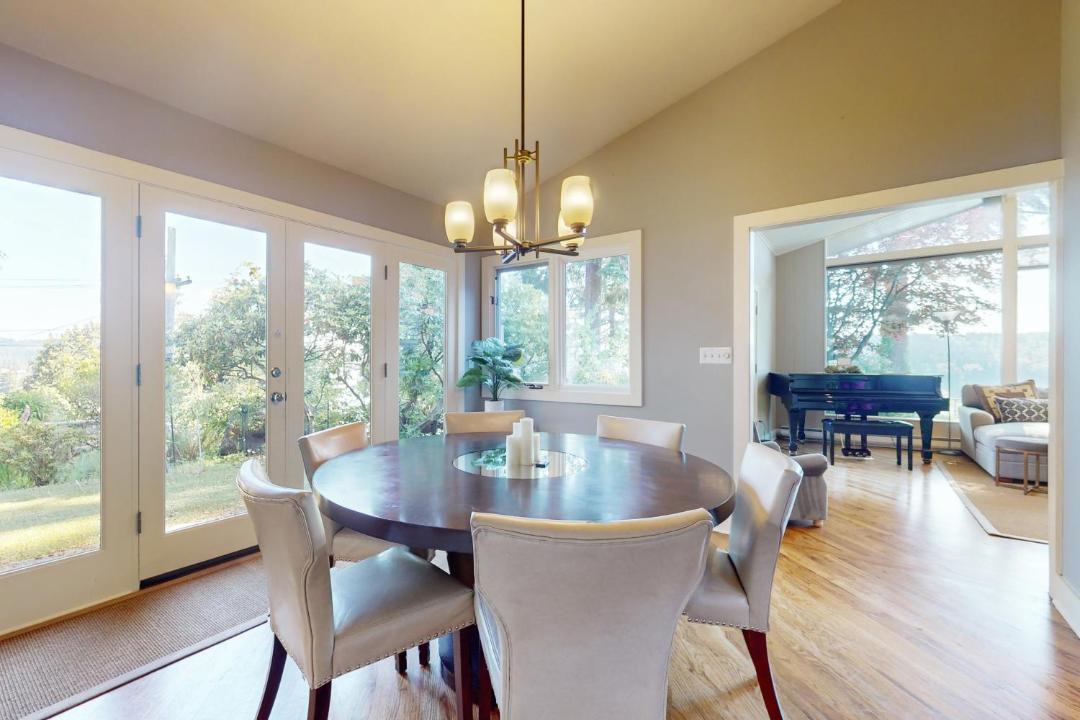 Photo of Others in Lake Forest Park