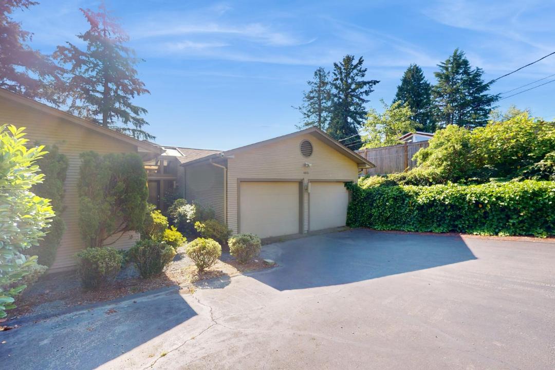 Photo of Others in Lake Forest Park