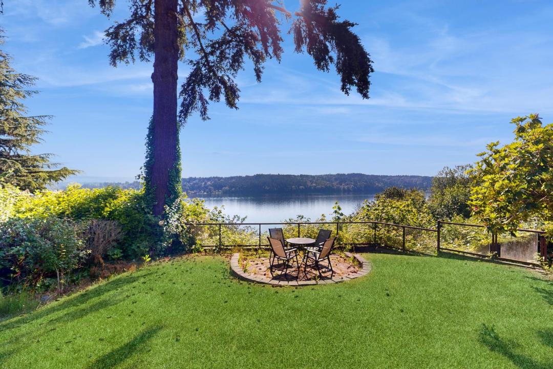 Photo of Others in Lake Forest Park