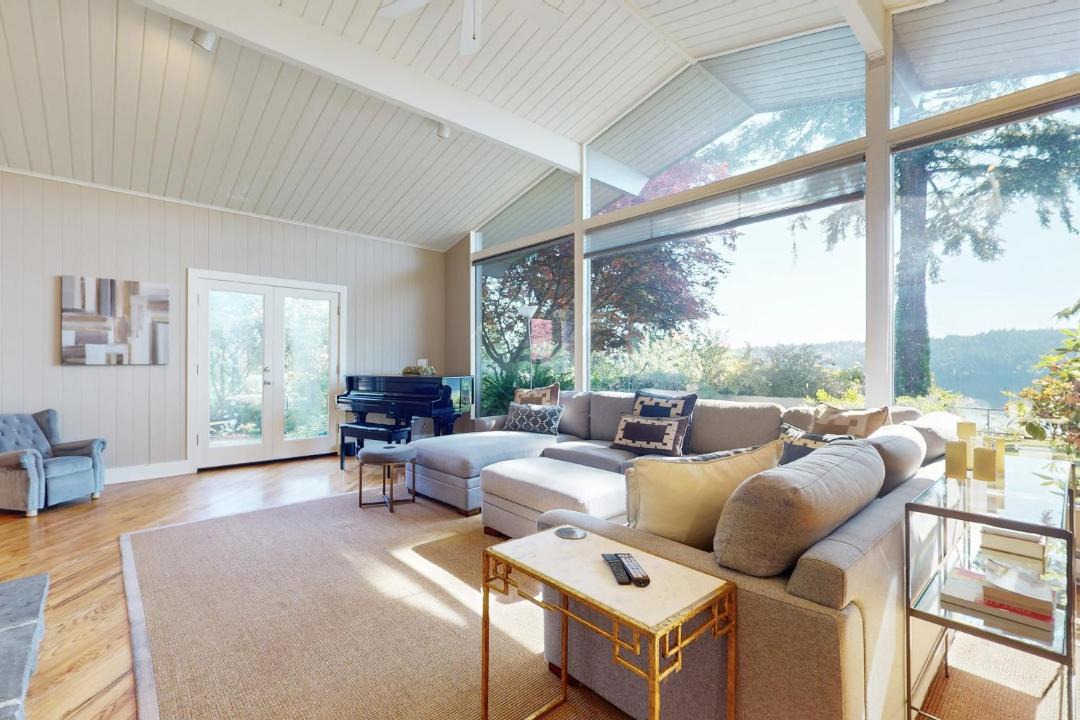 Photo of Others in Lake Forest Park