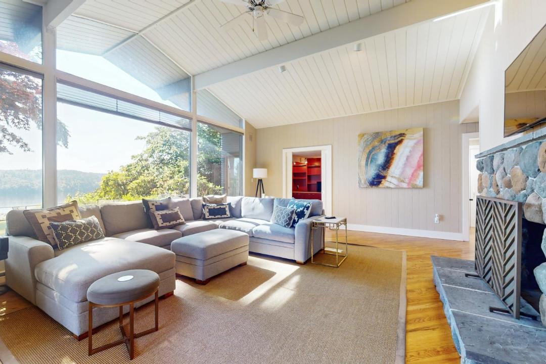 Photo of Others in Lake Forest Park