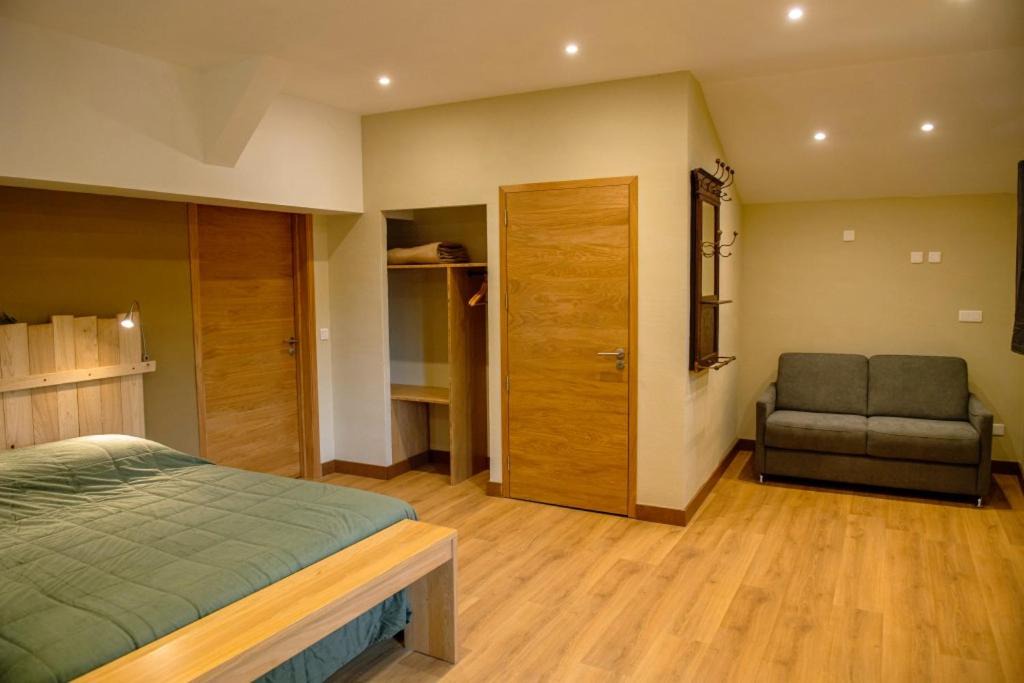 Photo of Others in La Cote-Saint-Andre