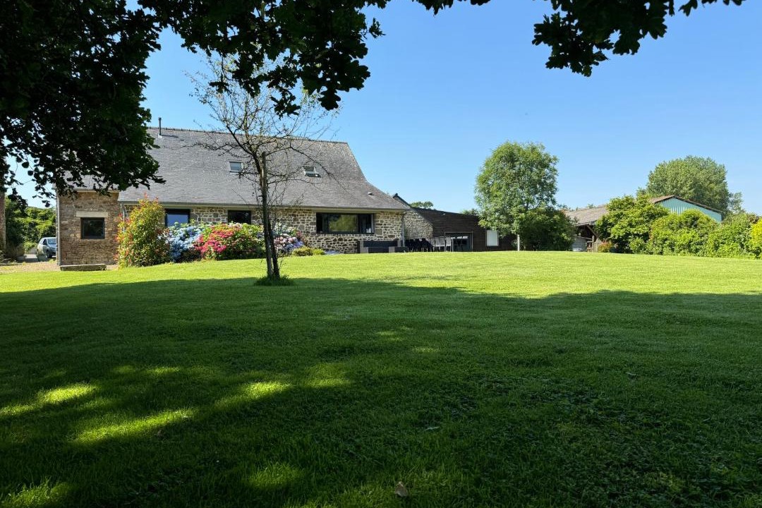 Photo of Others in La Chapelle-Saint-Aubert