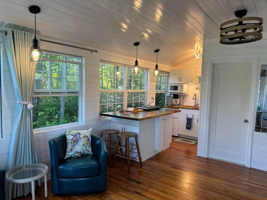 Photo of Others in West Tremont