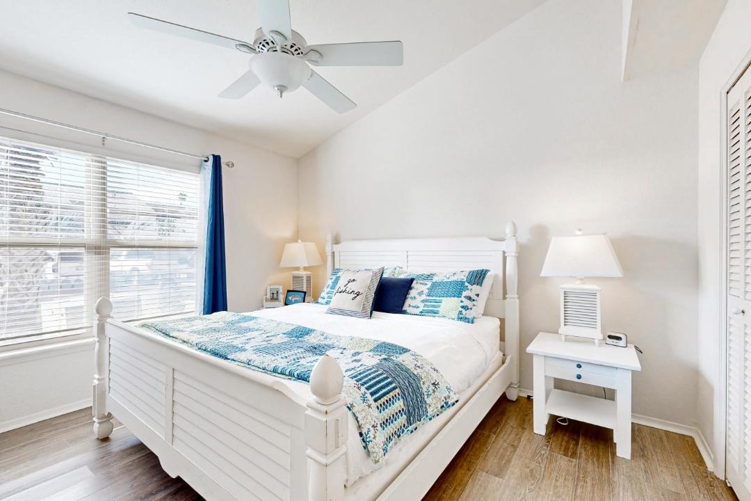 Photo of Others in Harbor Oaks