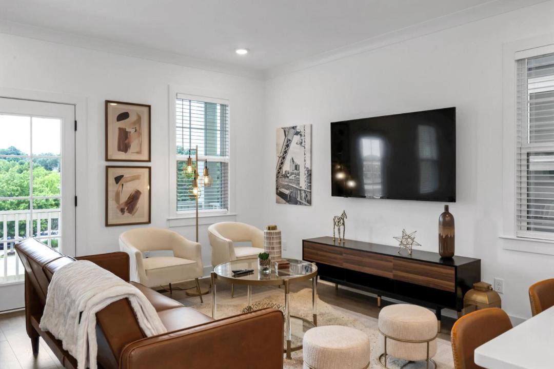 Photo of Others in Old Hickory