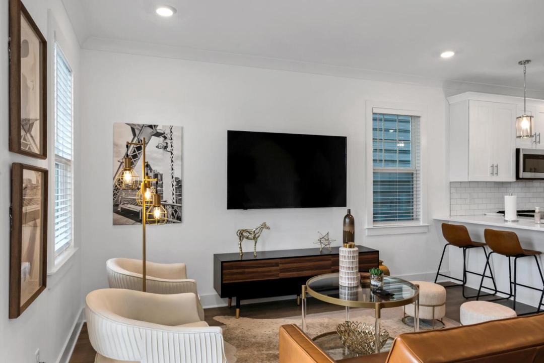 Photo of Others in Old Hickory