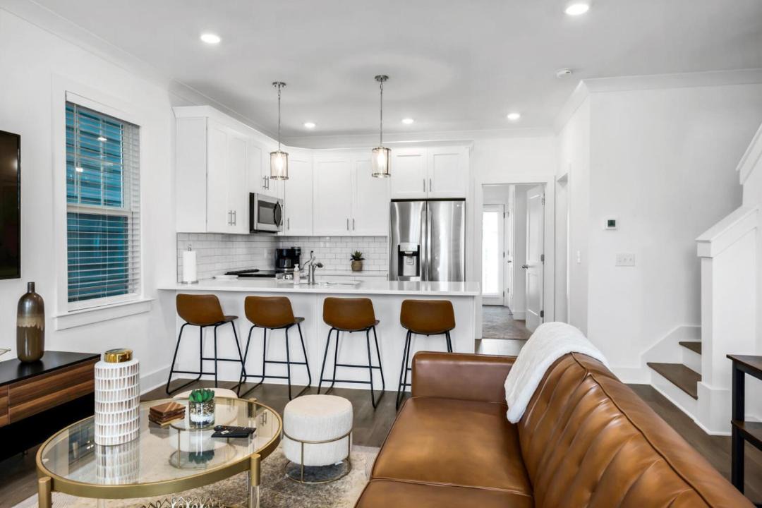 Photo of Others in Old Hickory