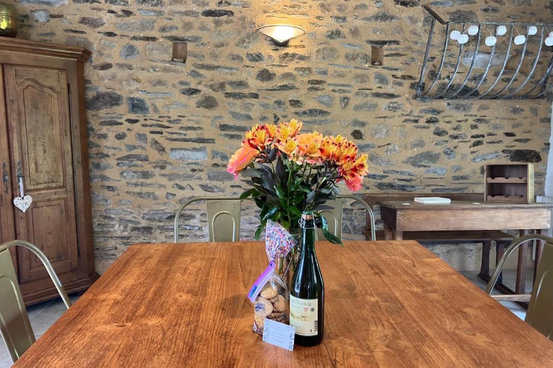 Photo of Others in Le Vast