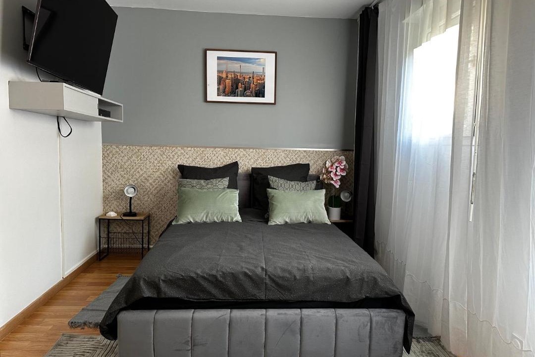 Photo of Others in Cergy